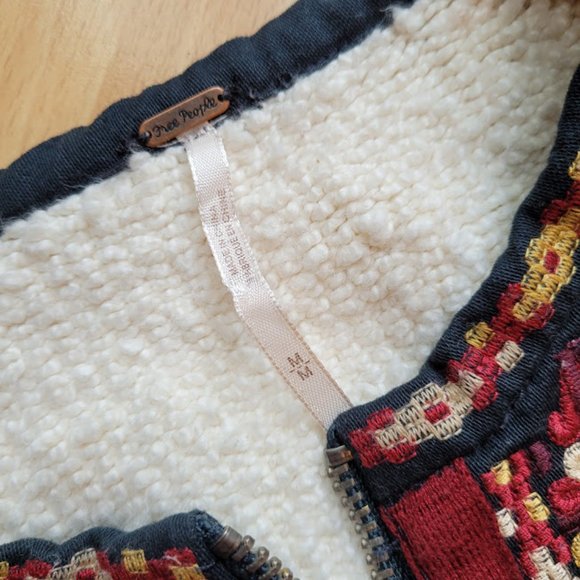 SOLD: Free People Aztec SW Boho Embroidered Two Faced Sold Out Online Oversized - Picture 11 of 16